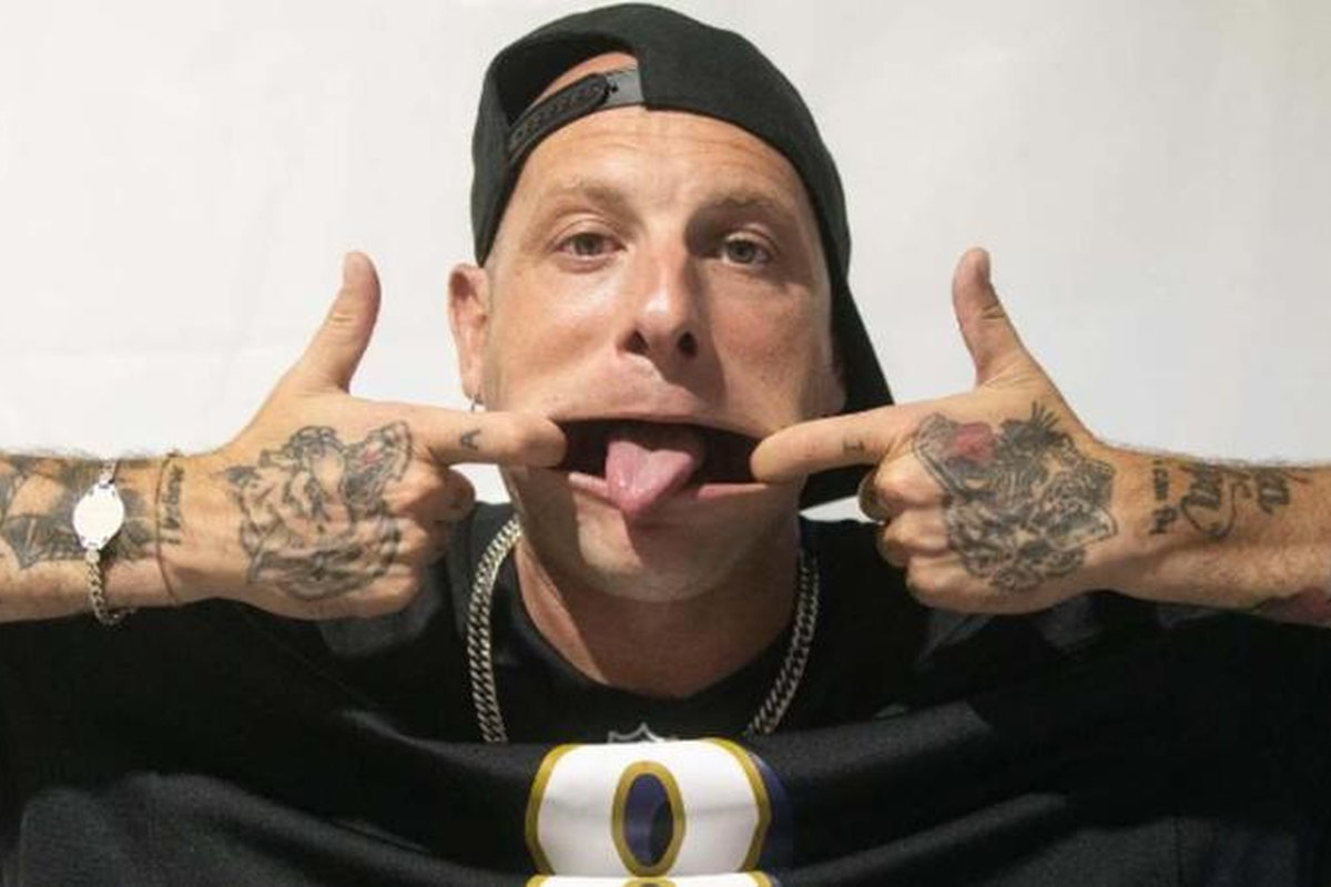 "Ma chi è Clementino?": il vizio tutto italiano di sentirsi più intelligenti degli altri attraverso la musica